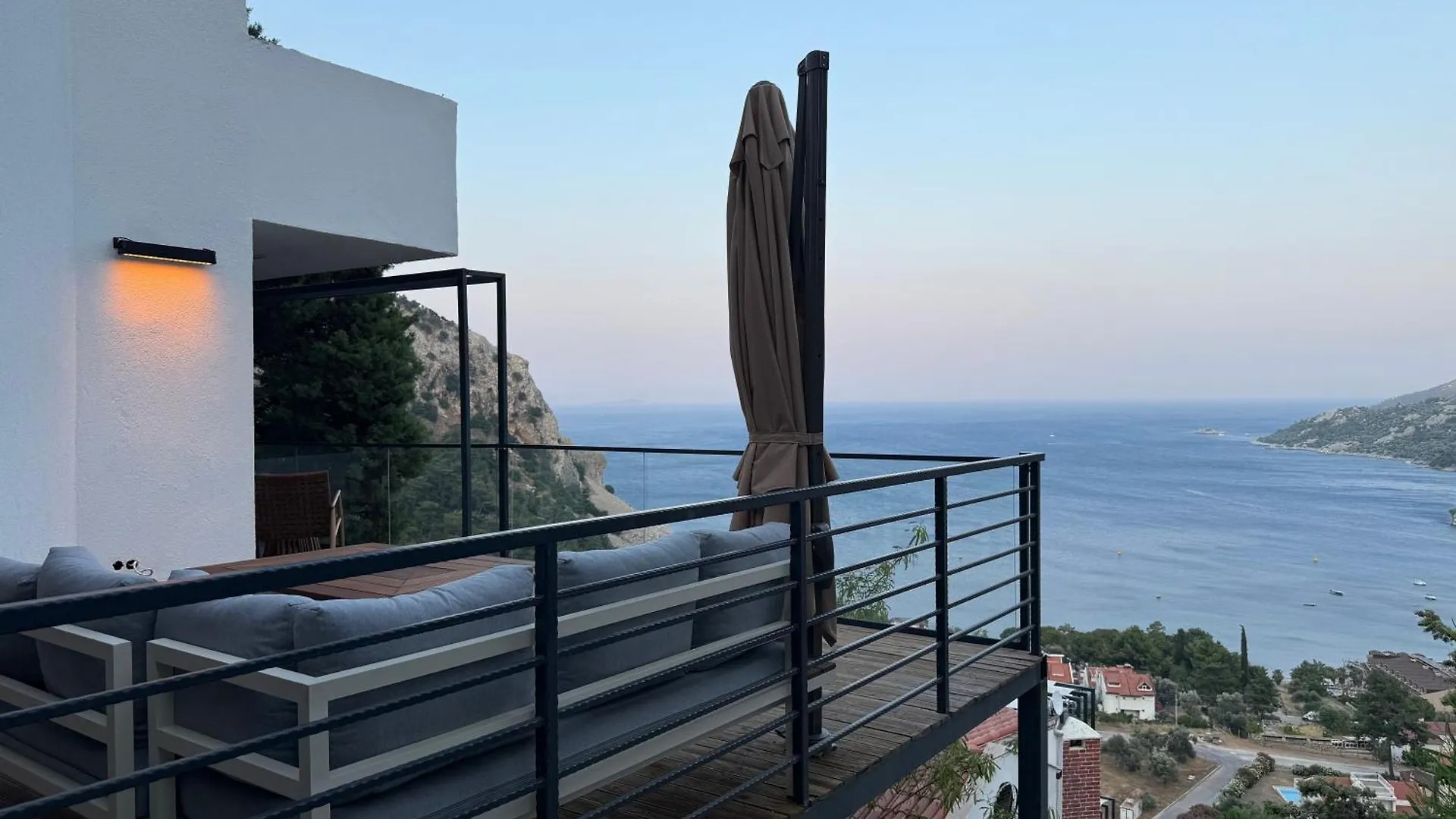 Mavinin ve Yeşilin dansı Apartment Marmaris