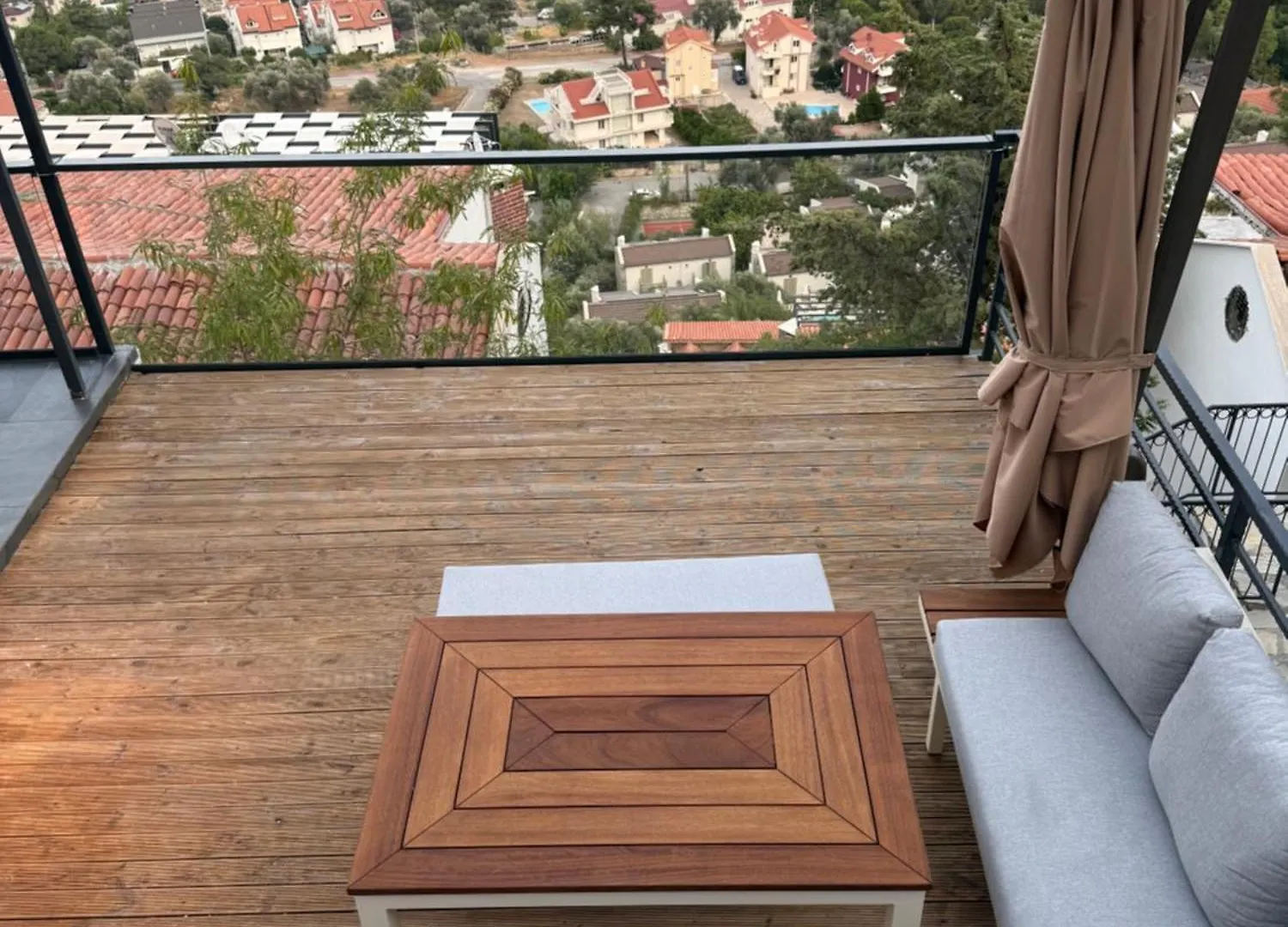 Mavinin ve Yeşilin dansı Apartment Marmaris